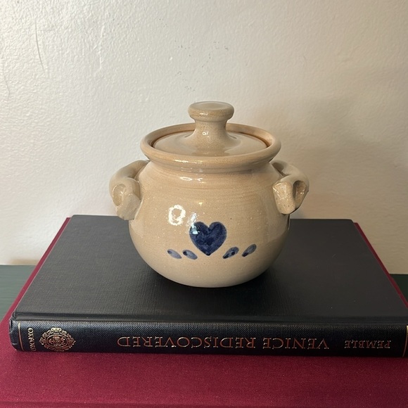 Handmade Stoneware Country Cottage Garlic Keeper w/ Blue Heart Design Signed - Picture 4 of 9